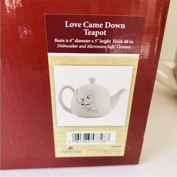 Day Spring Love Came Down - Not greater love than Jesus. Teapot Crem/Gold color - Picture 10 of 11
